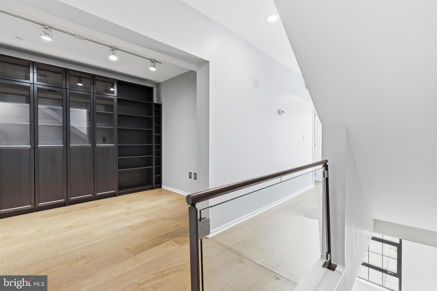 1200 Steuart St #1035 Property Photo 14