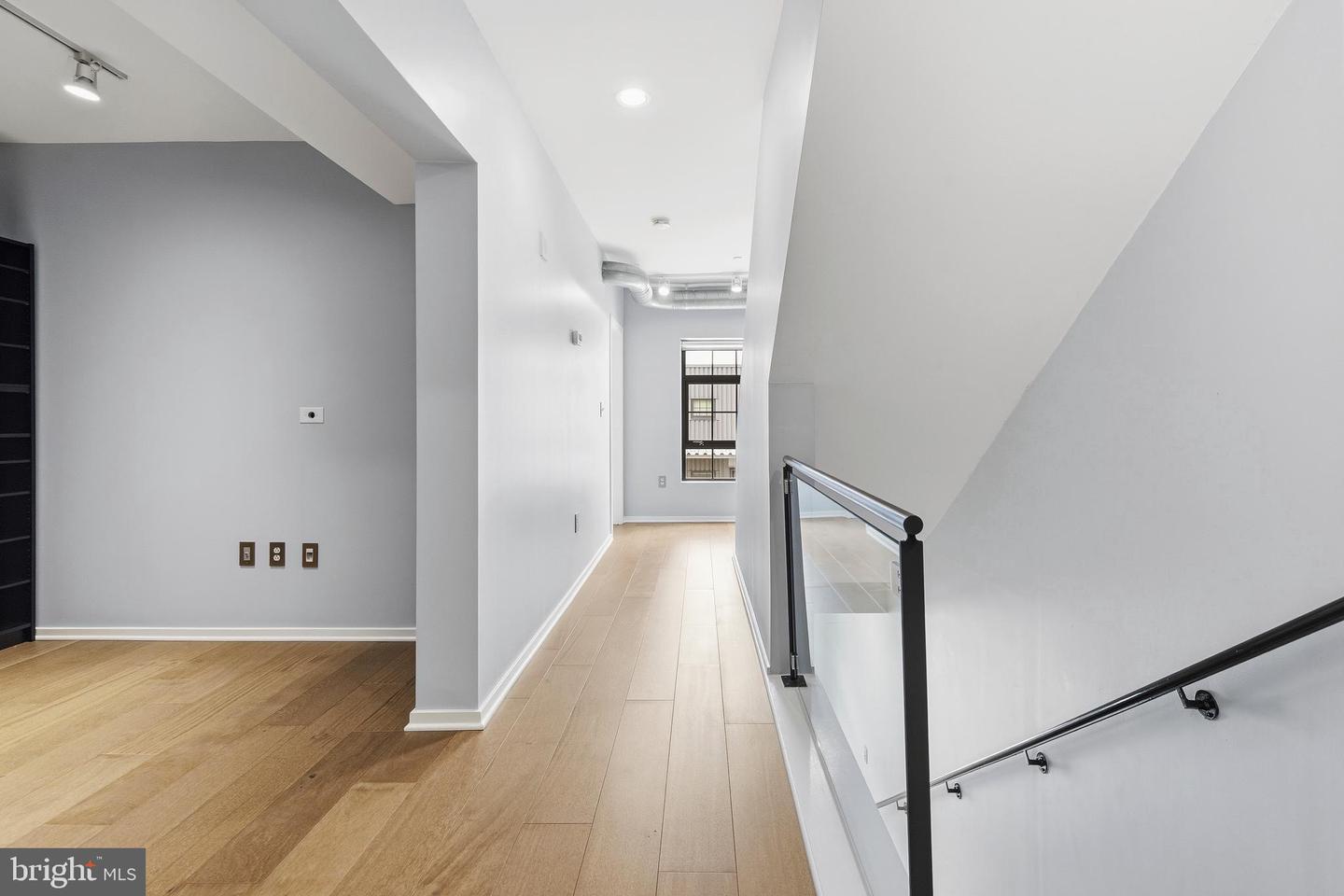 1200 Steuart St #1035 Property Photo 16
