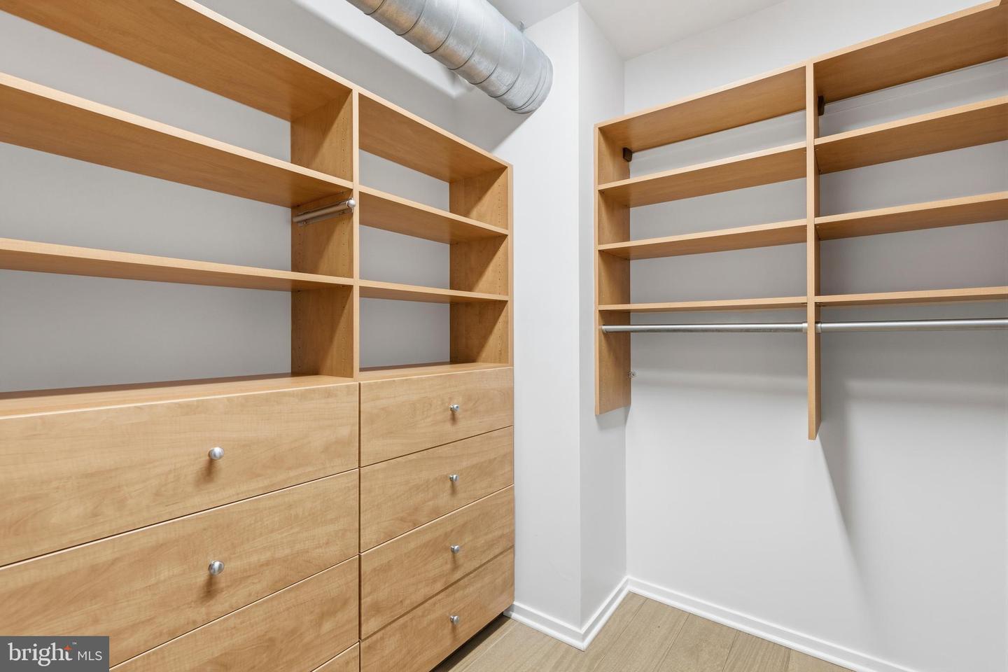 1200 Steuart St #1035 Property Photo 28