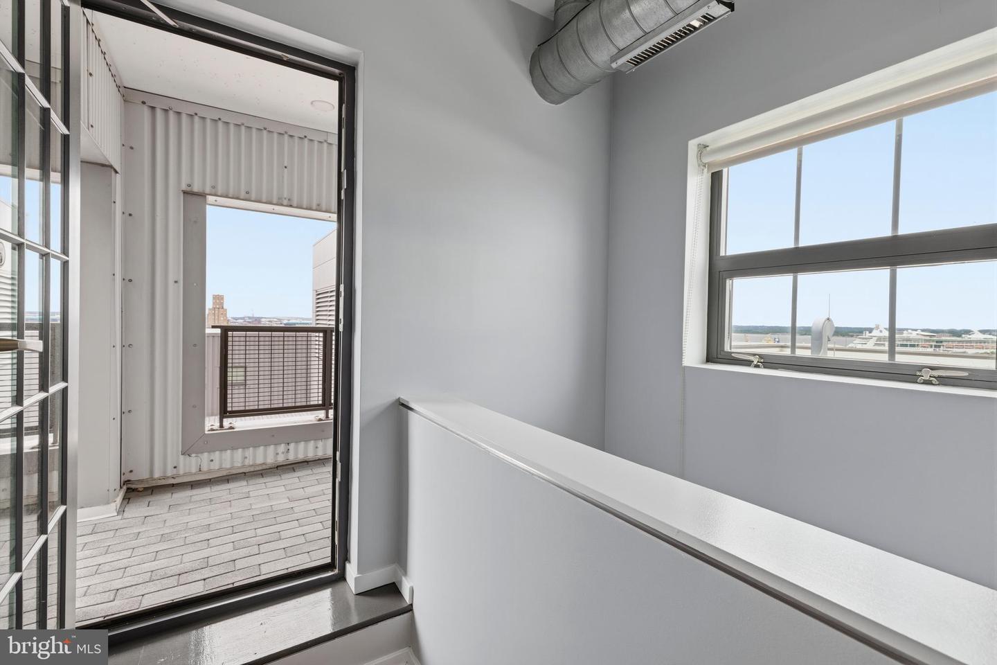 1200 Steuart St #1035 Property Photo 32