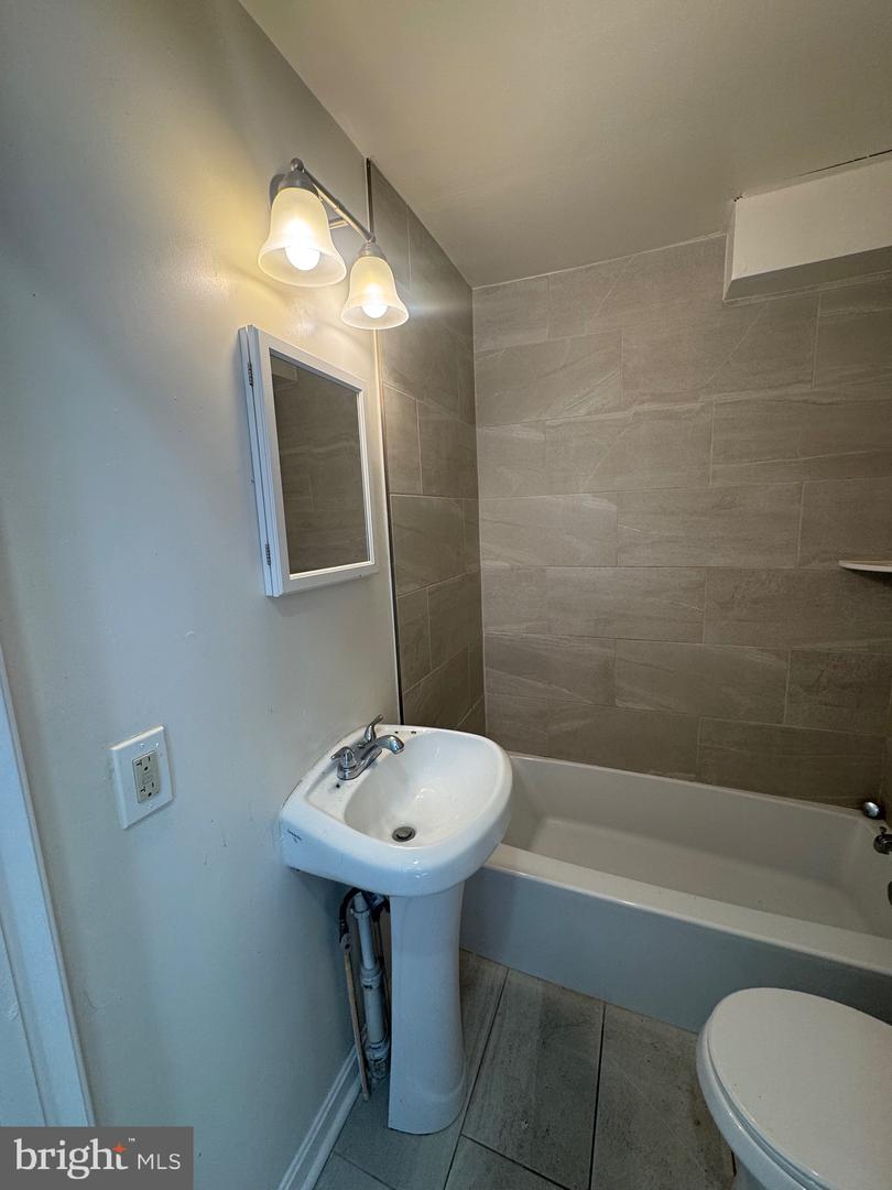 1108 N Bond St #2 Property Photo 8