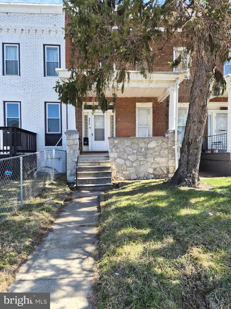 4015 Park Heights Ave Property Photo 1