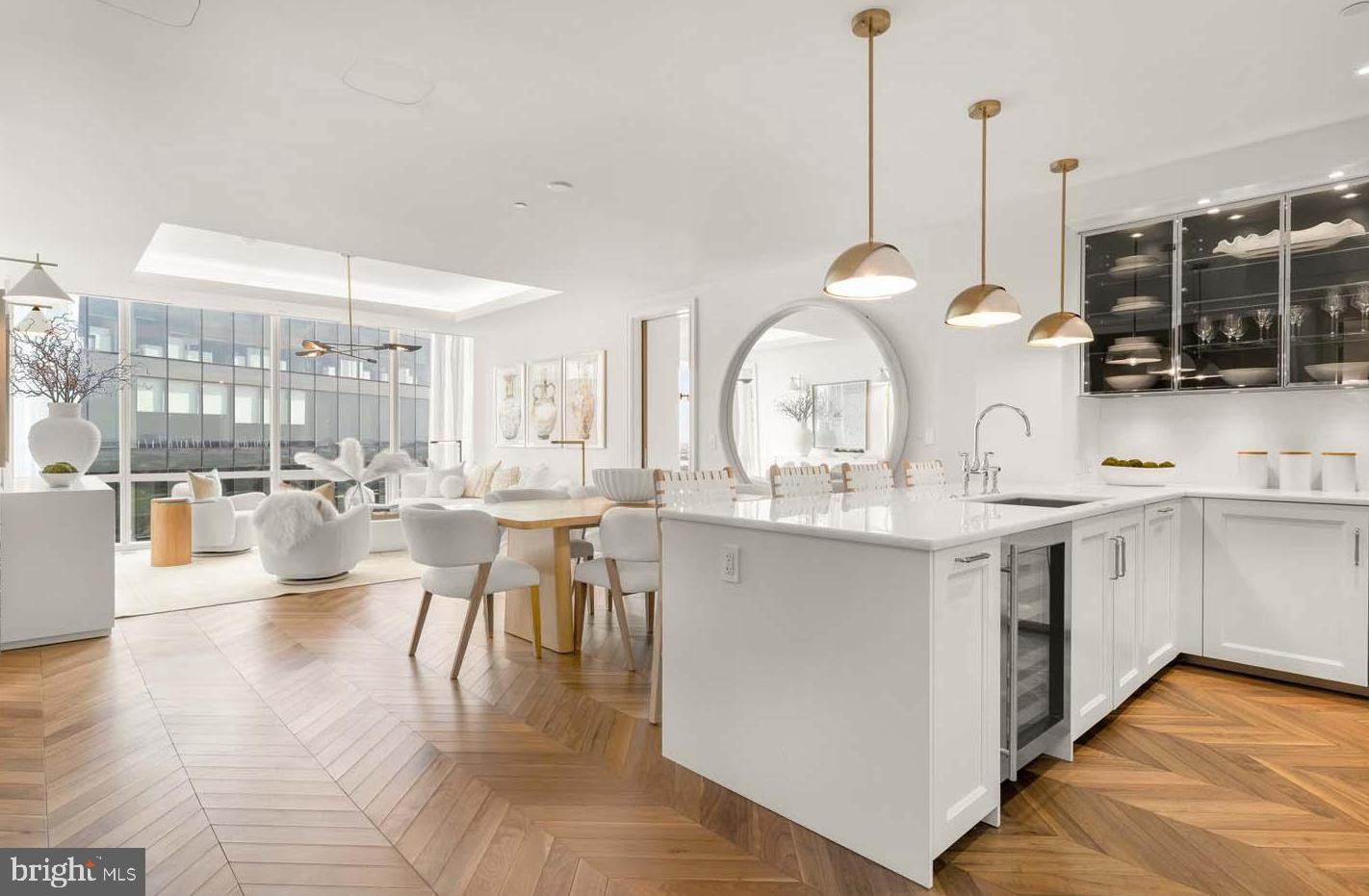 300 International Dr #2105 Property Photo 1