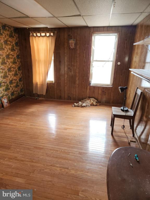 3202 E Fairmount Ave Property Photo 2