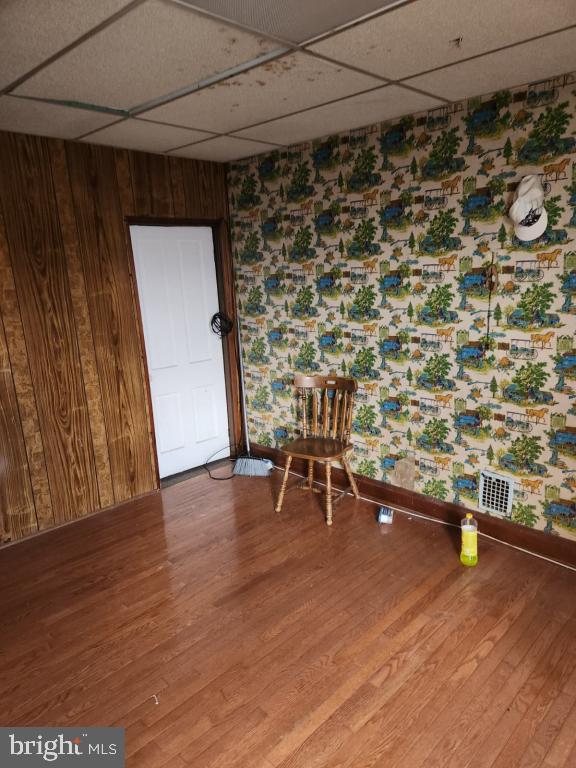 3202 E Fairmount Ave Property Photo 3