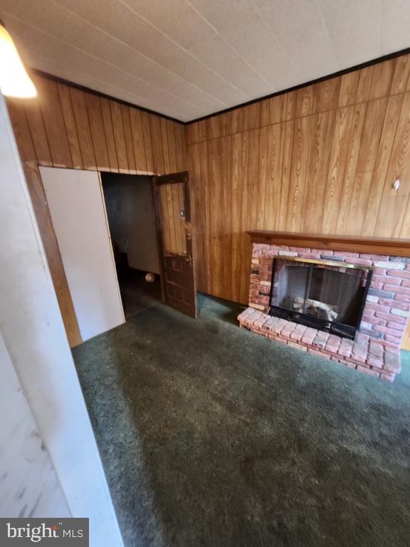 3202 E Fairmount Ave Property Photo 5