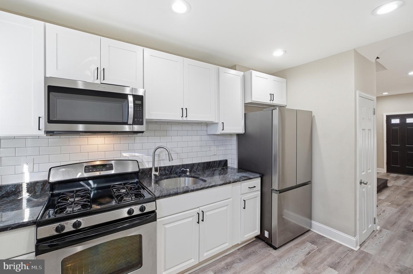 206 S Hilton St Property Photo 12