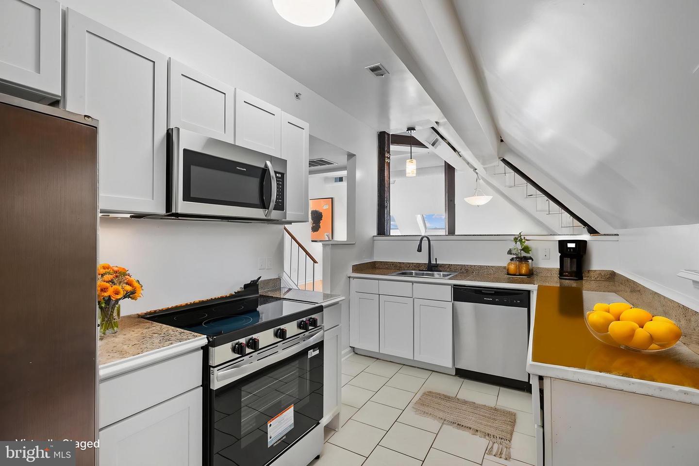 1714 Park Ave #502 Property Photo 7