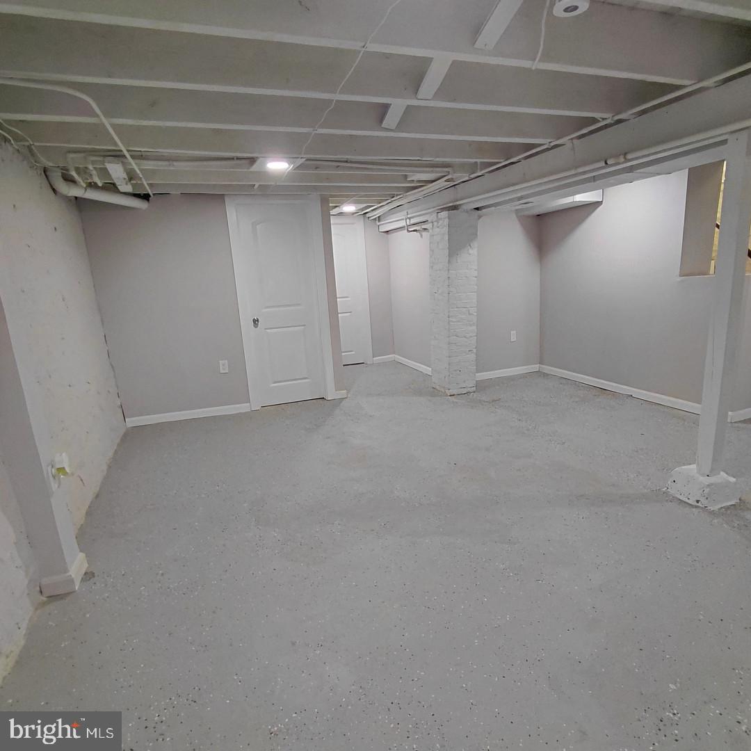 502 Lyndhurst St Property Photo 24