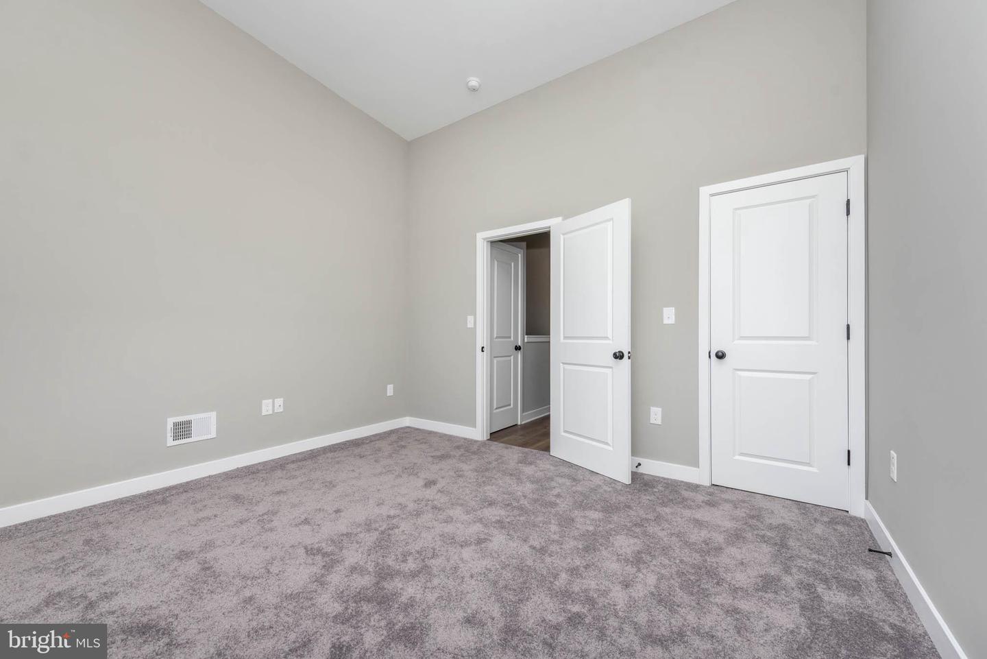 1330 Division St Property Photo 25