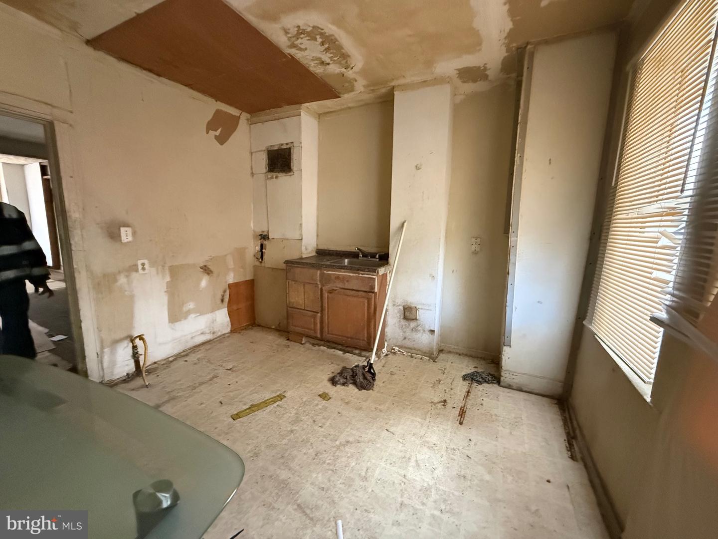 1804 Presstman St Property Photo 4