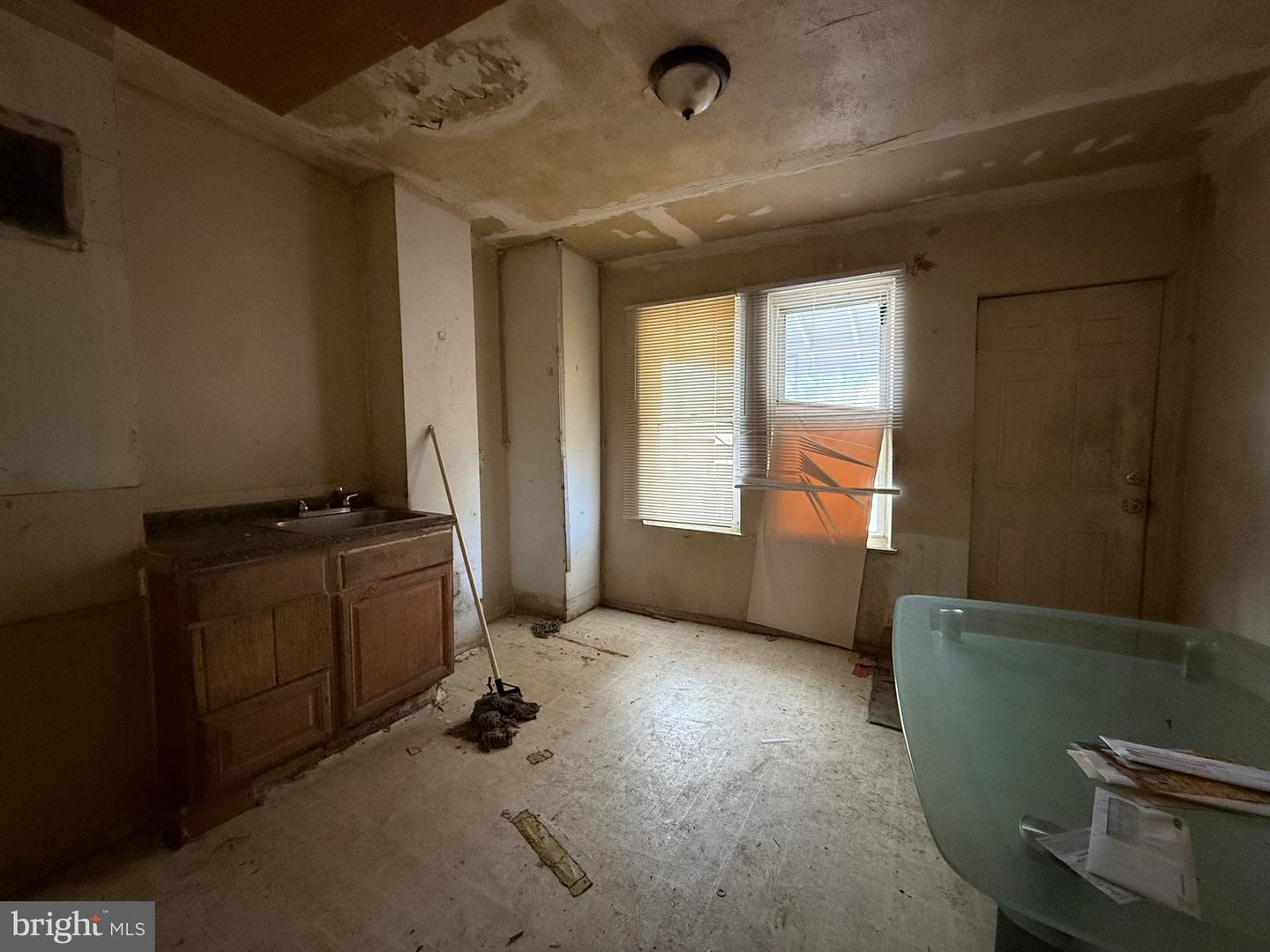 1804 Presstman St Property Photo 5