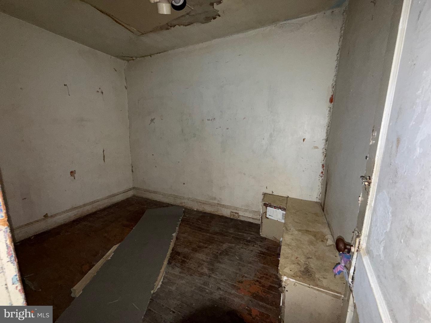 1804 Presstman St Property Photo 12
