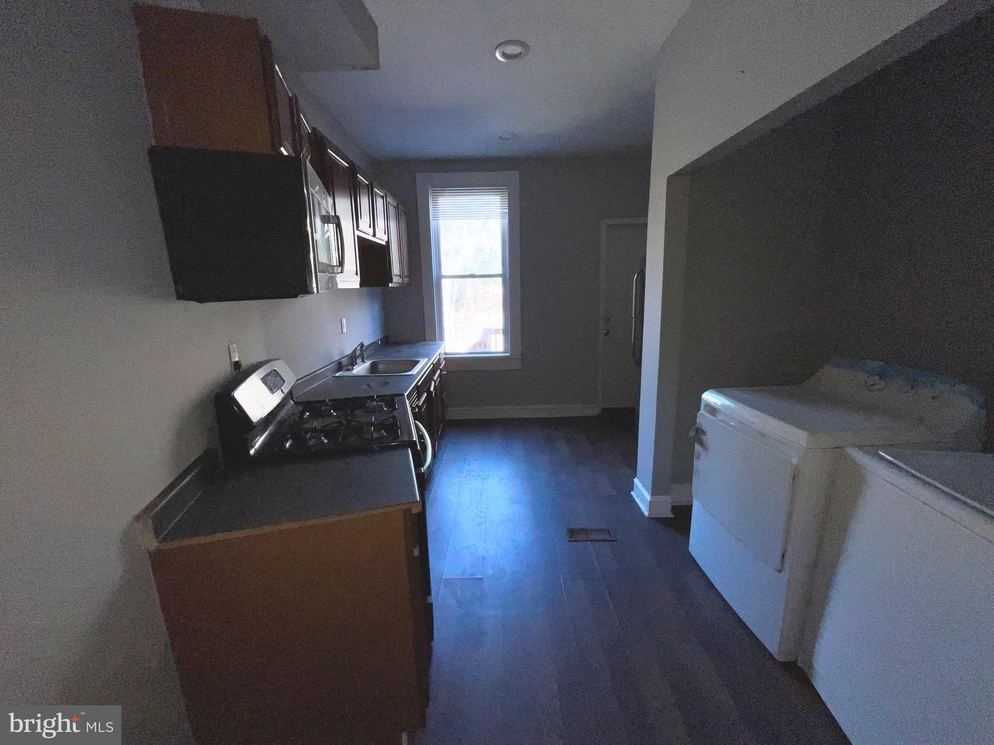 3134 Wilkens Ave Property Photo 7