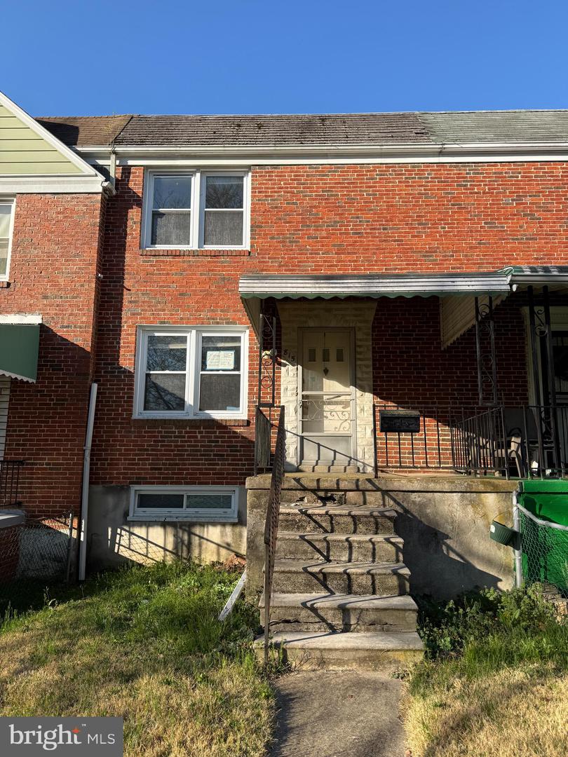 815 Saint Dunstans Rd Property Photo 1