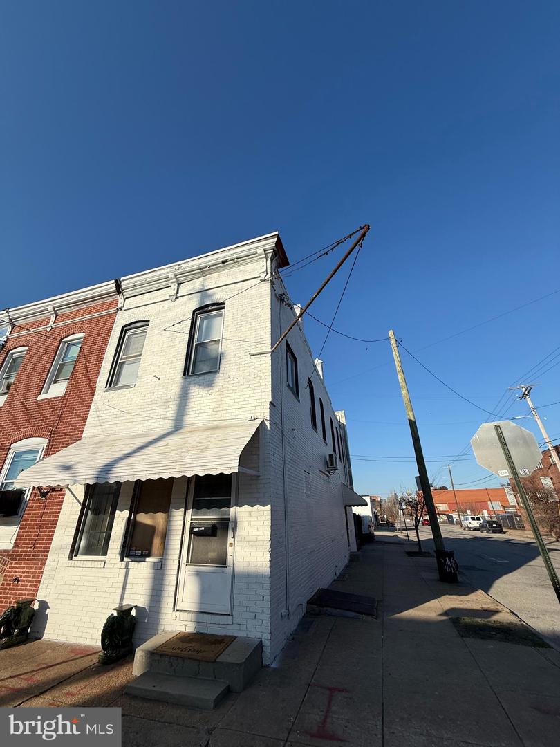 1539 Bush St Property Photo 1