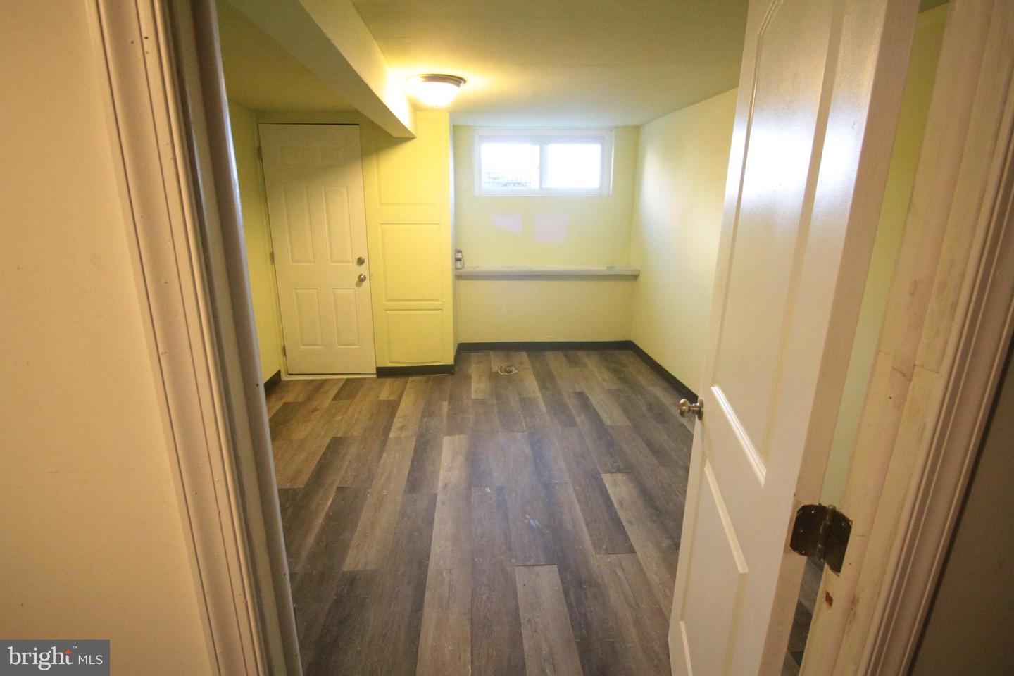 2704 Greenmount Ave Property Photo 7