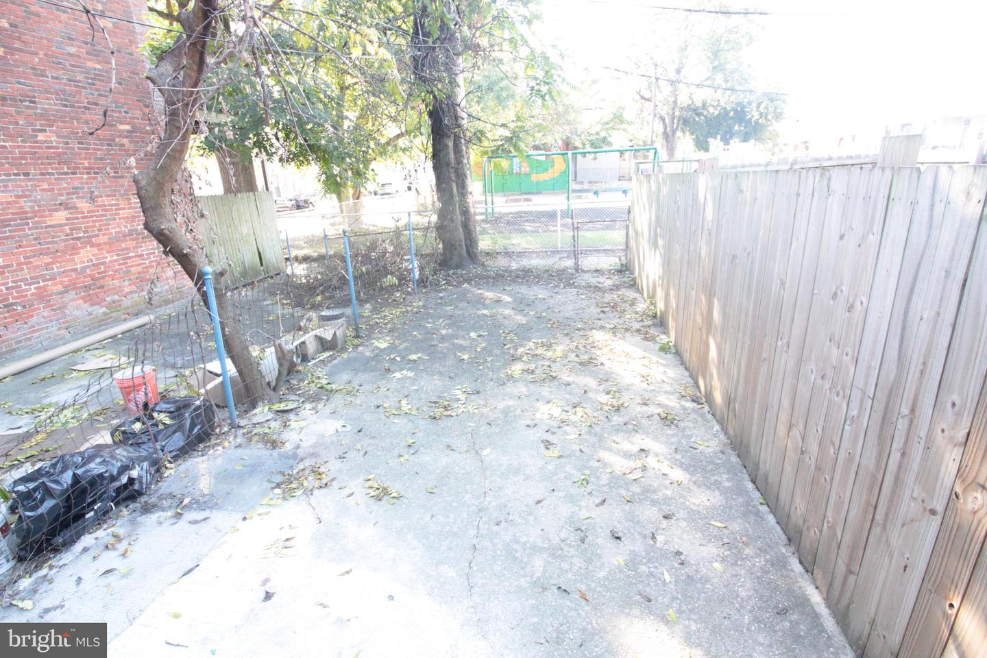 2704 Greenmount Ave Property Photo 14