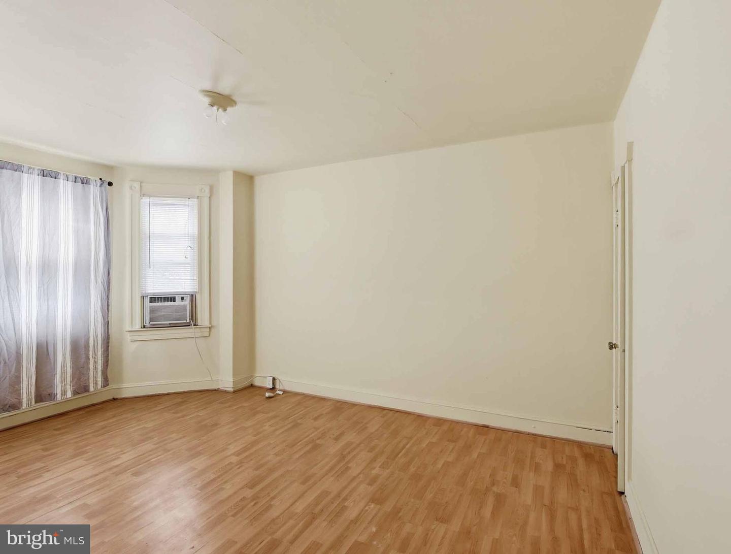 2517 Washington Blvd Property Photo 22