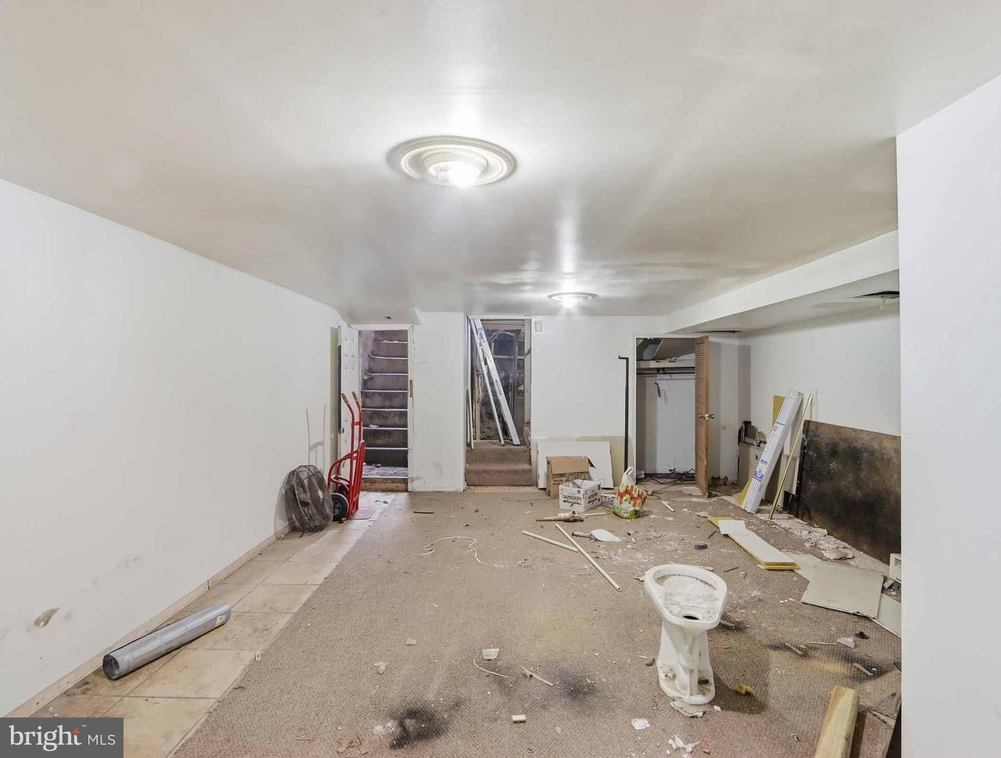 2517 Washington Blvd Property Photo 25