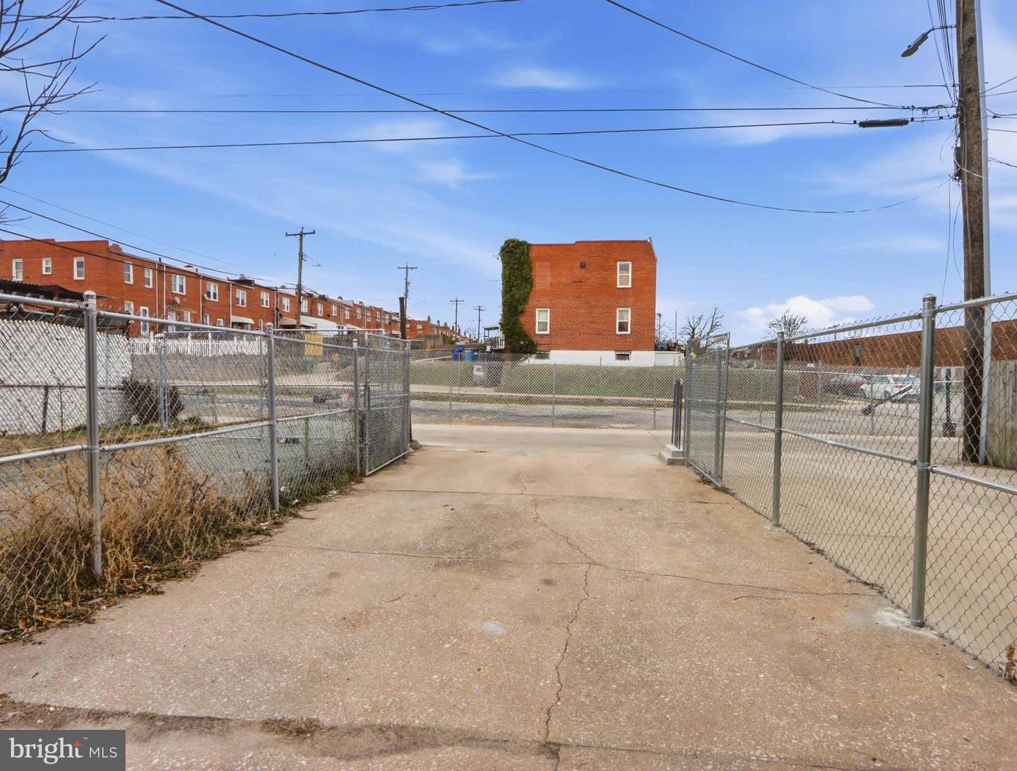 2517 Washington Blvd Property Photo 30