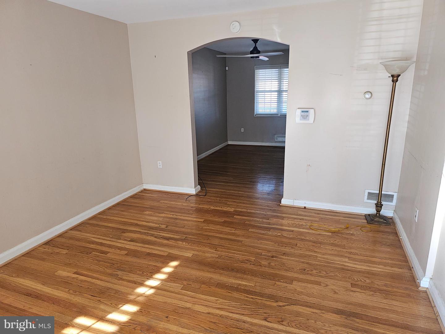 4728 Williston St Property Photo 2