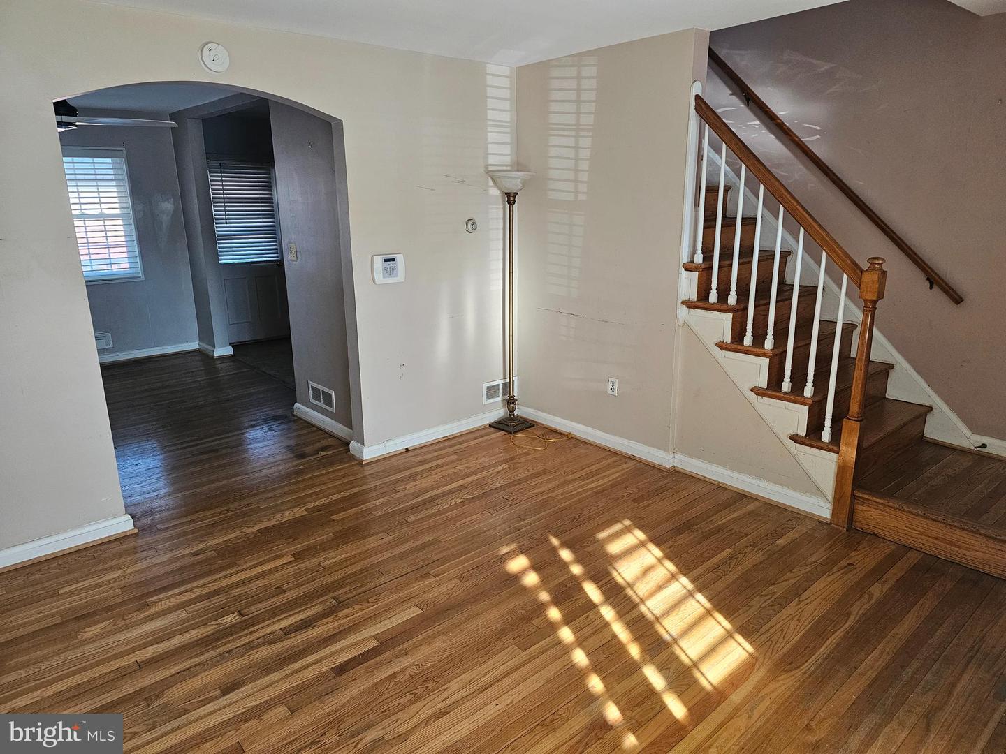 4728 Williston St Property Photo 3