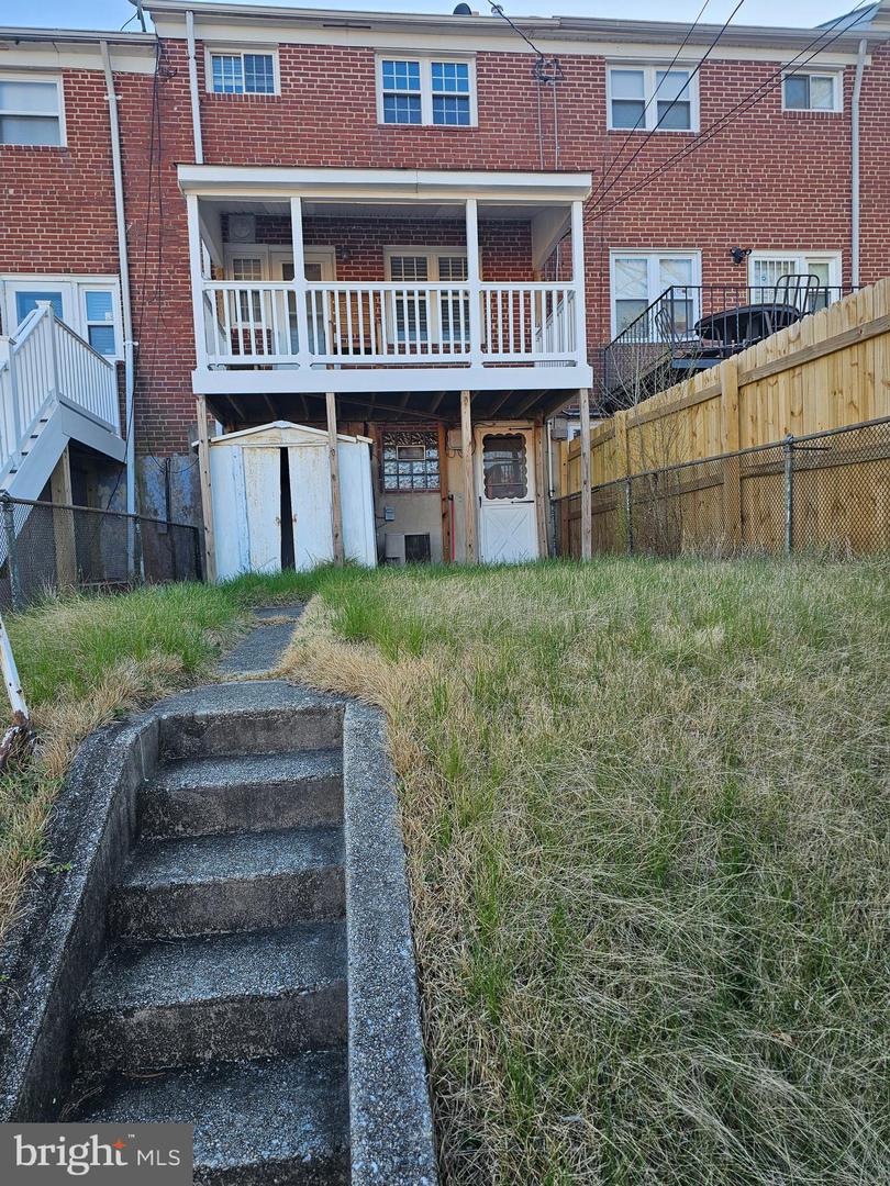 4728 Williston St Property Photo 17