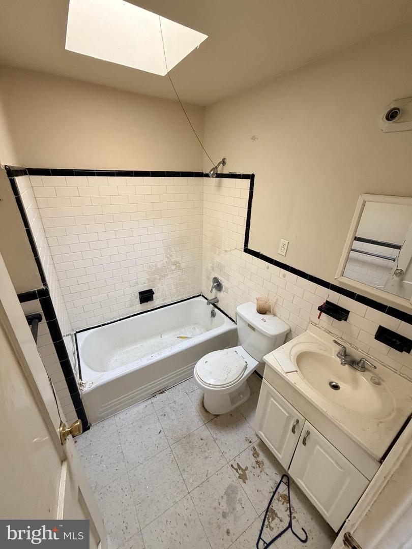 3114 Presstman St Property Photo 2