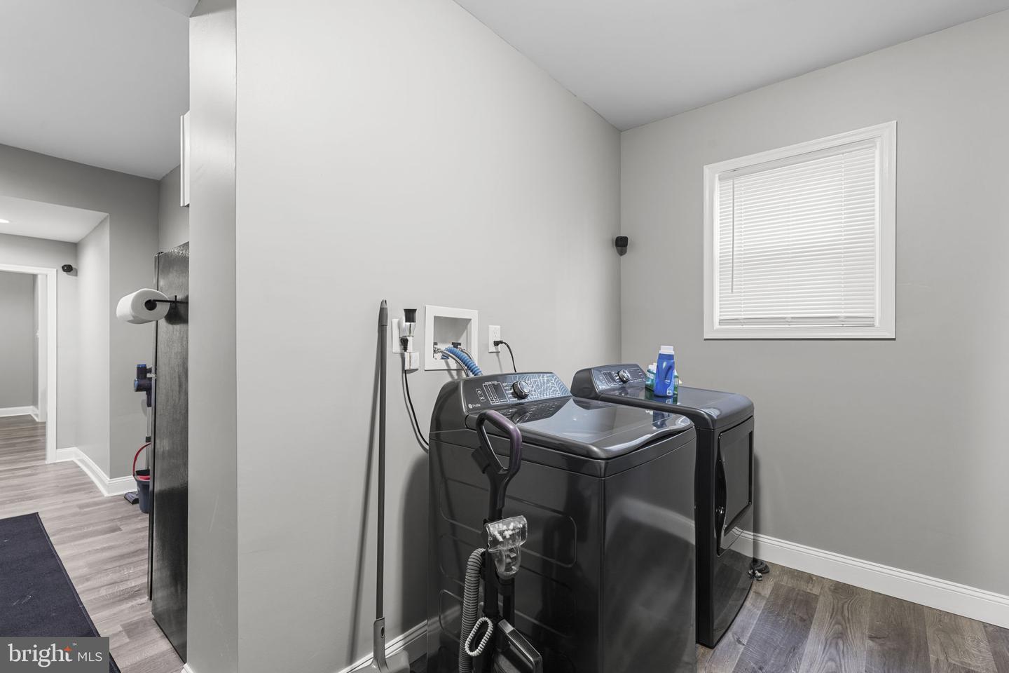 3110 Cliftmont Property Photo 11