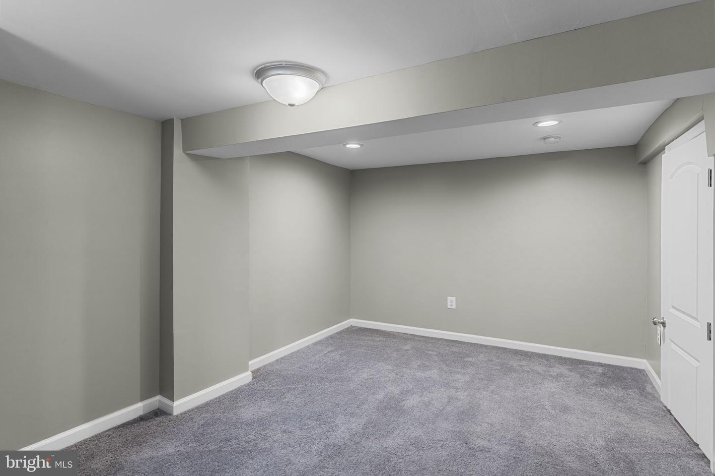 3110 Cliftmont Property Photo 22