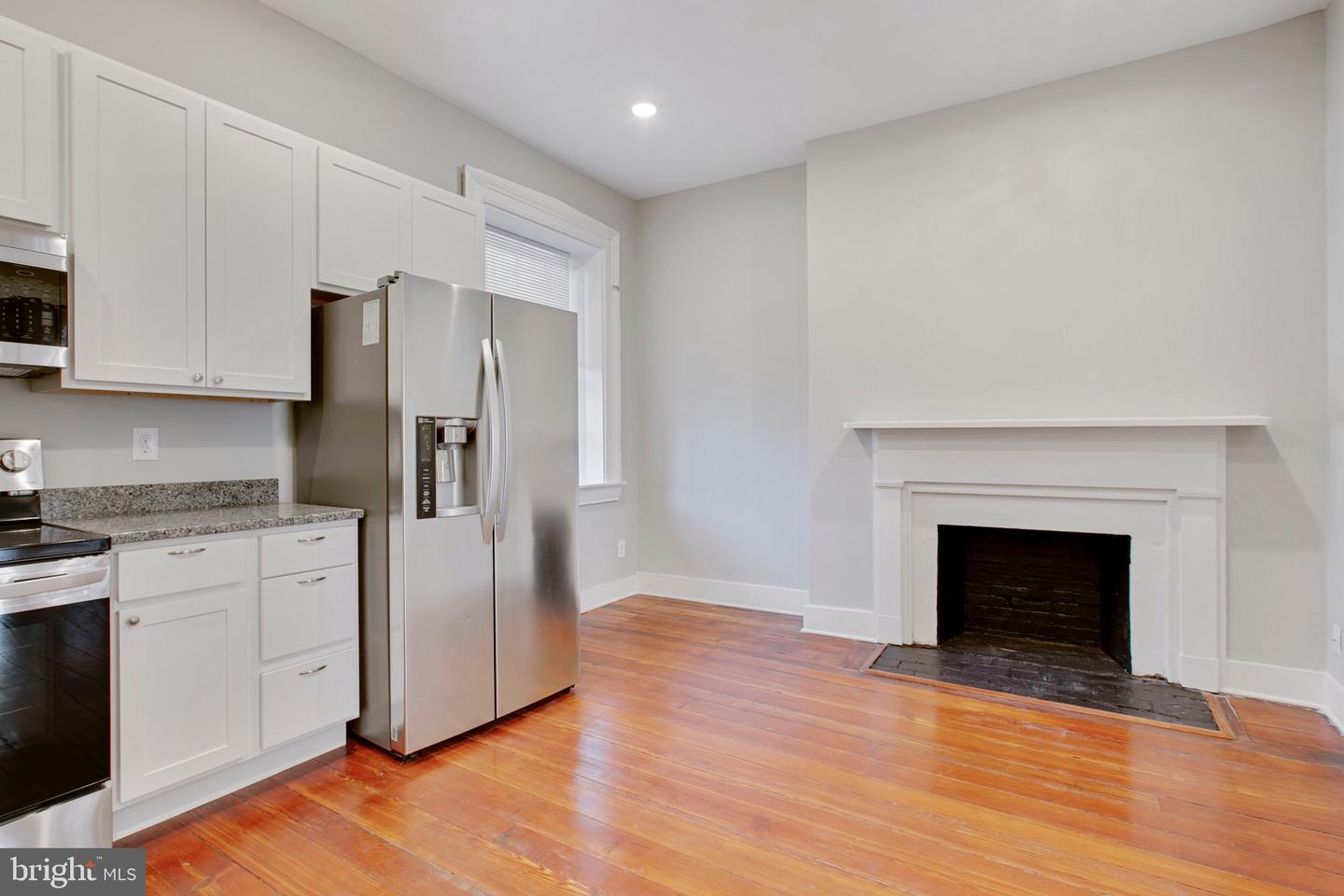 106 W Saratoga St Property Photo 5