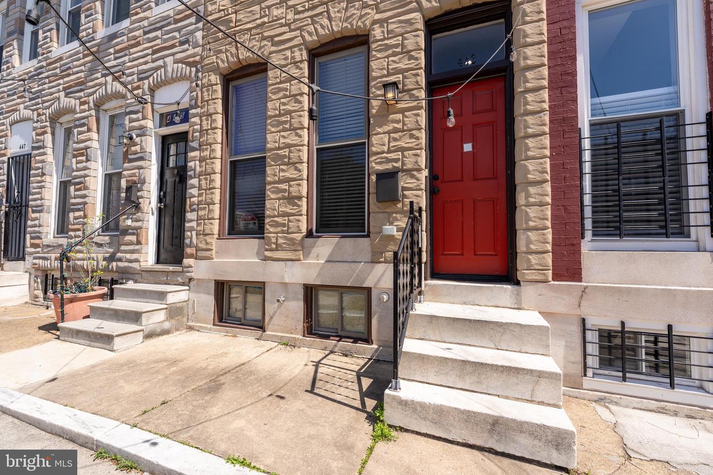 443 N MILTON AVE Property Photo 1