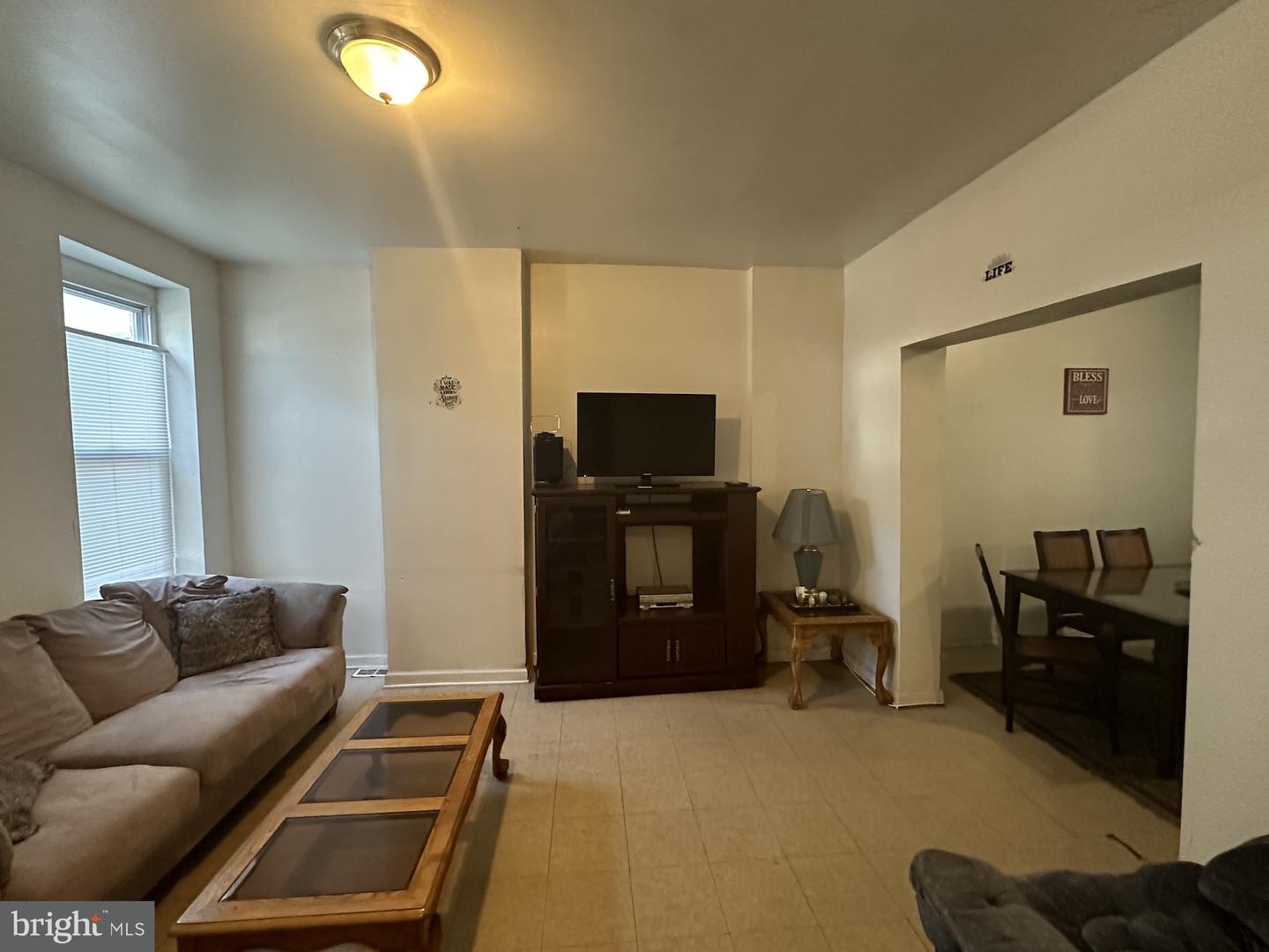 3926 Ridgewood Ave Property Photo 4
