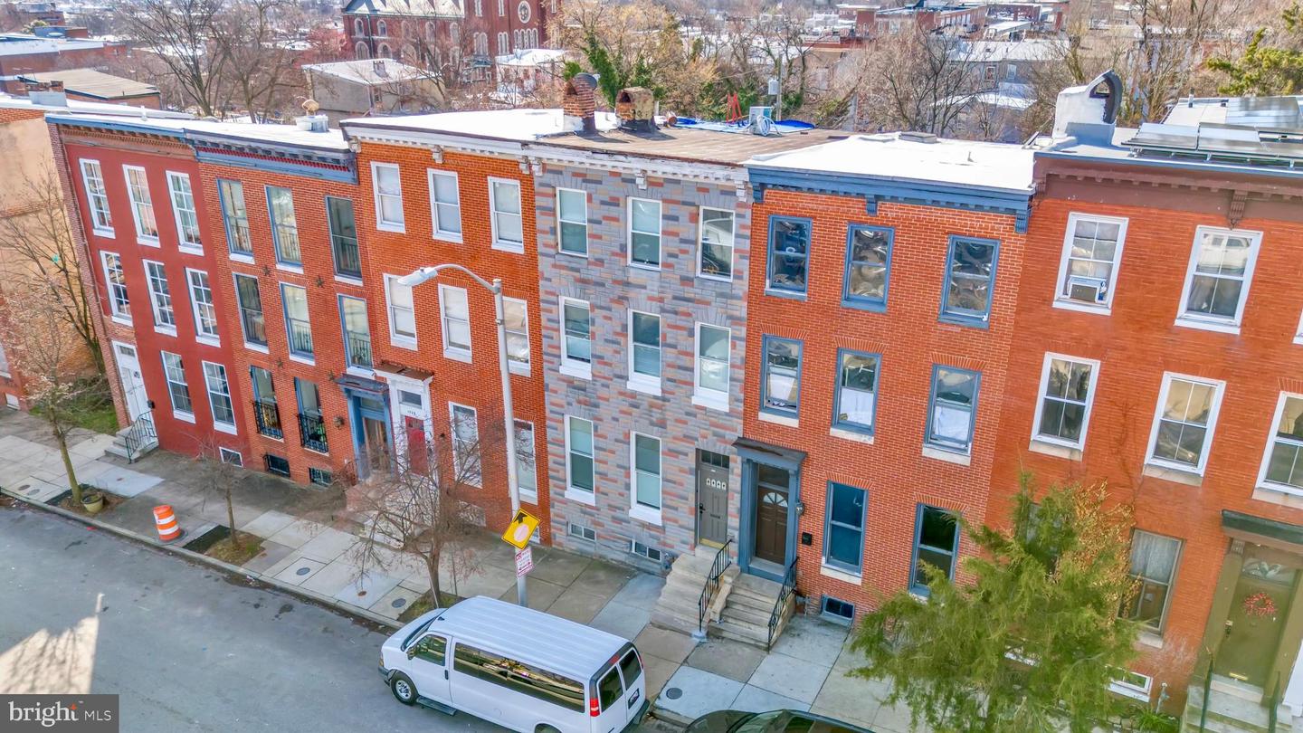 1725 HOLLINS ST #3 Property Photo 1
