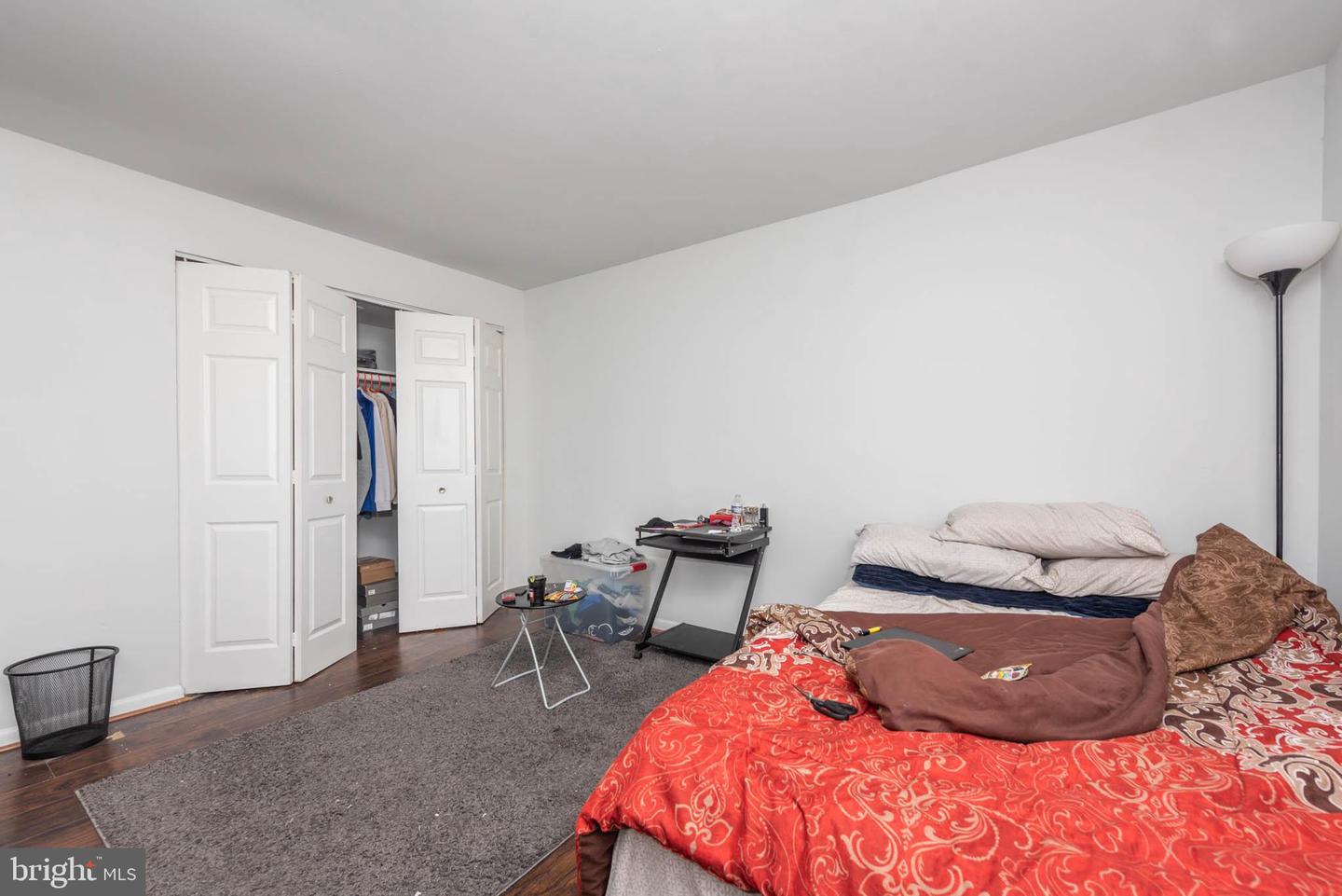 1911 W Baltimore St Property Photo 20