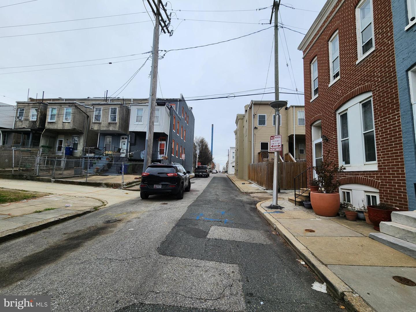 1839 W Fairmount Ave Property Photo 3