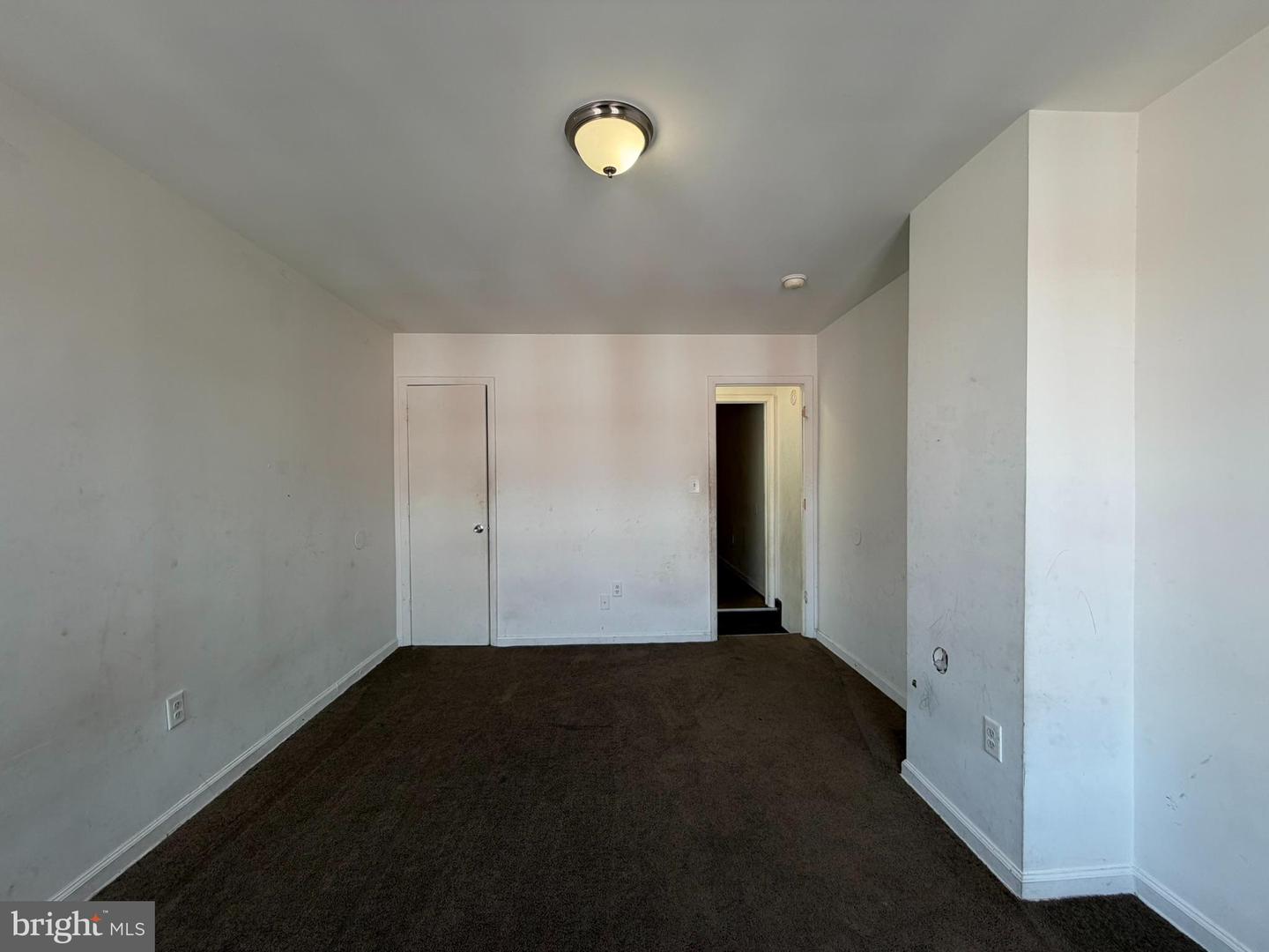 2428 Etting St Property Photo 10