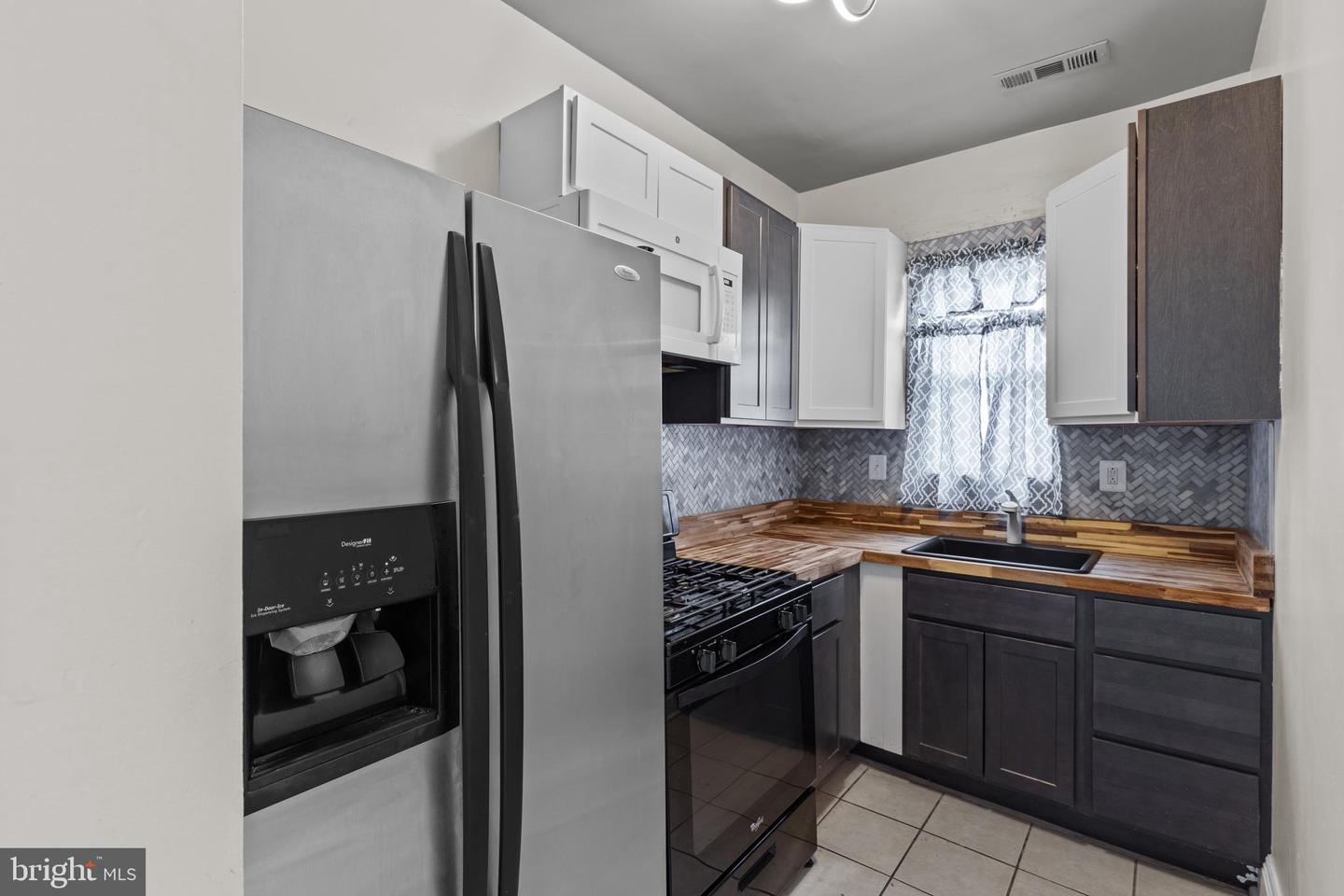 3408 Duvall Ave Property Photo 5