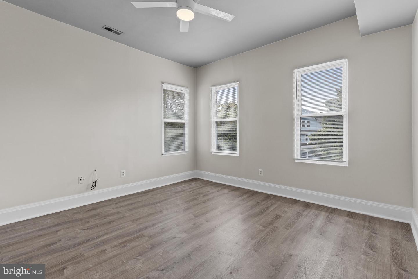 3408 Duvall Ave Property Photo 11