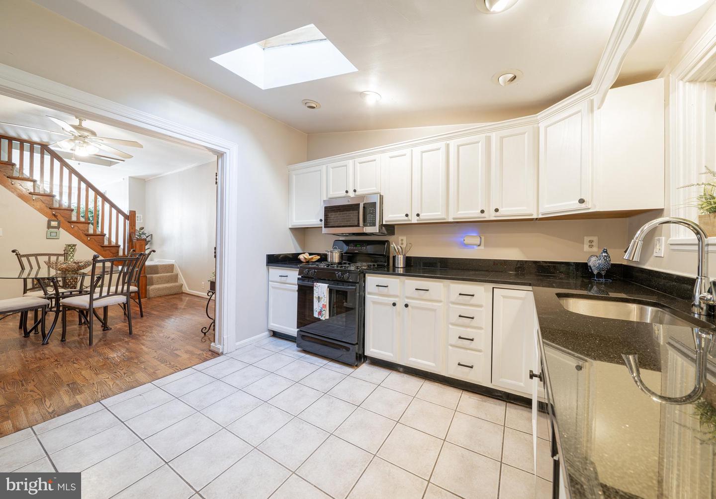 1432 S Charles St Property Photo 10