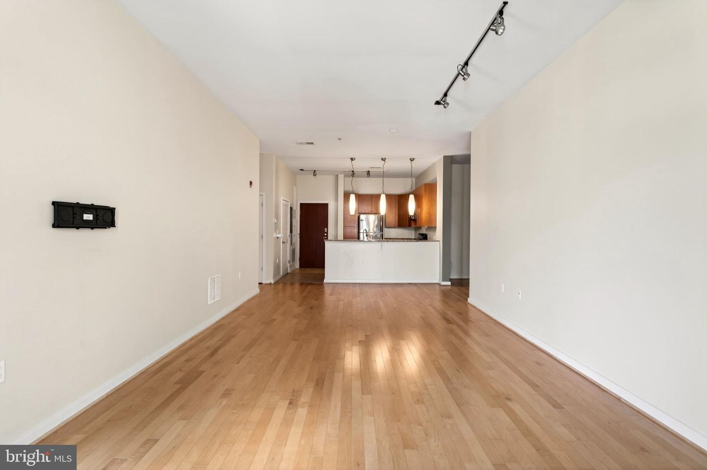 1209 N Charles St #306 Property Photo 4