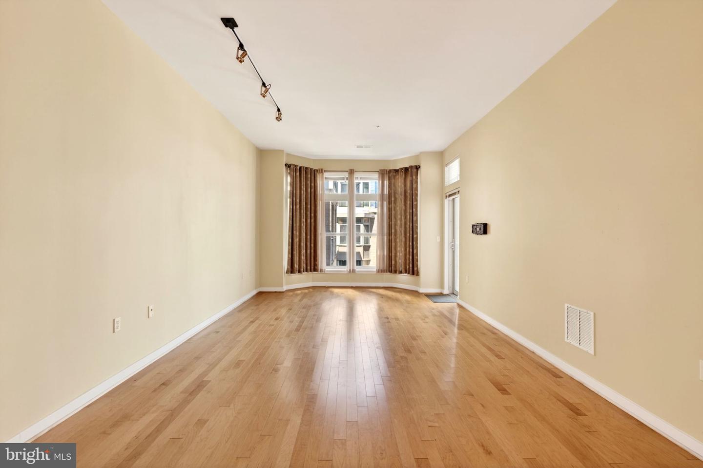 1209 N Charles St #306 Property Photo 12