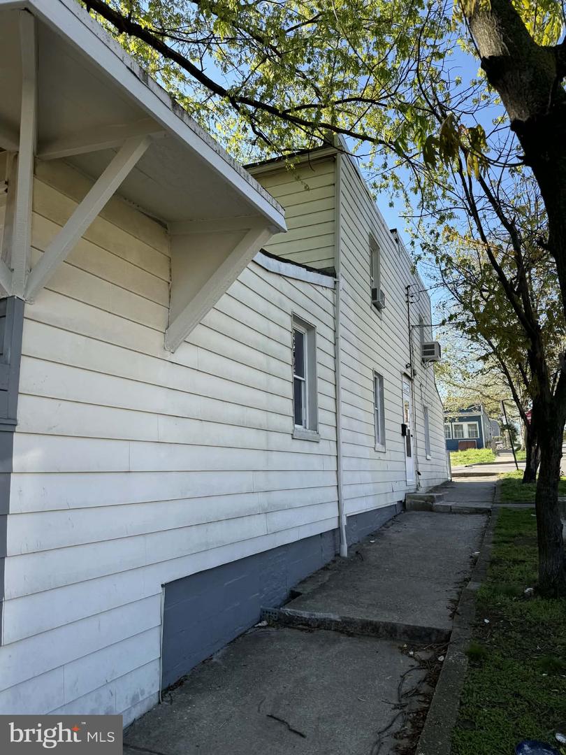 1500 Locust St Property Photo 4