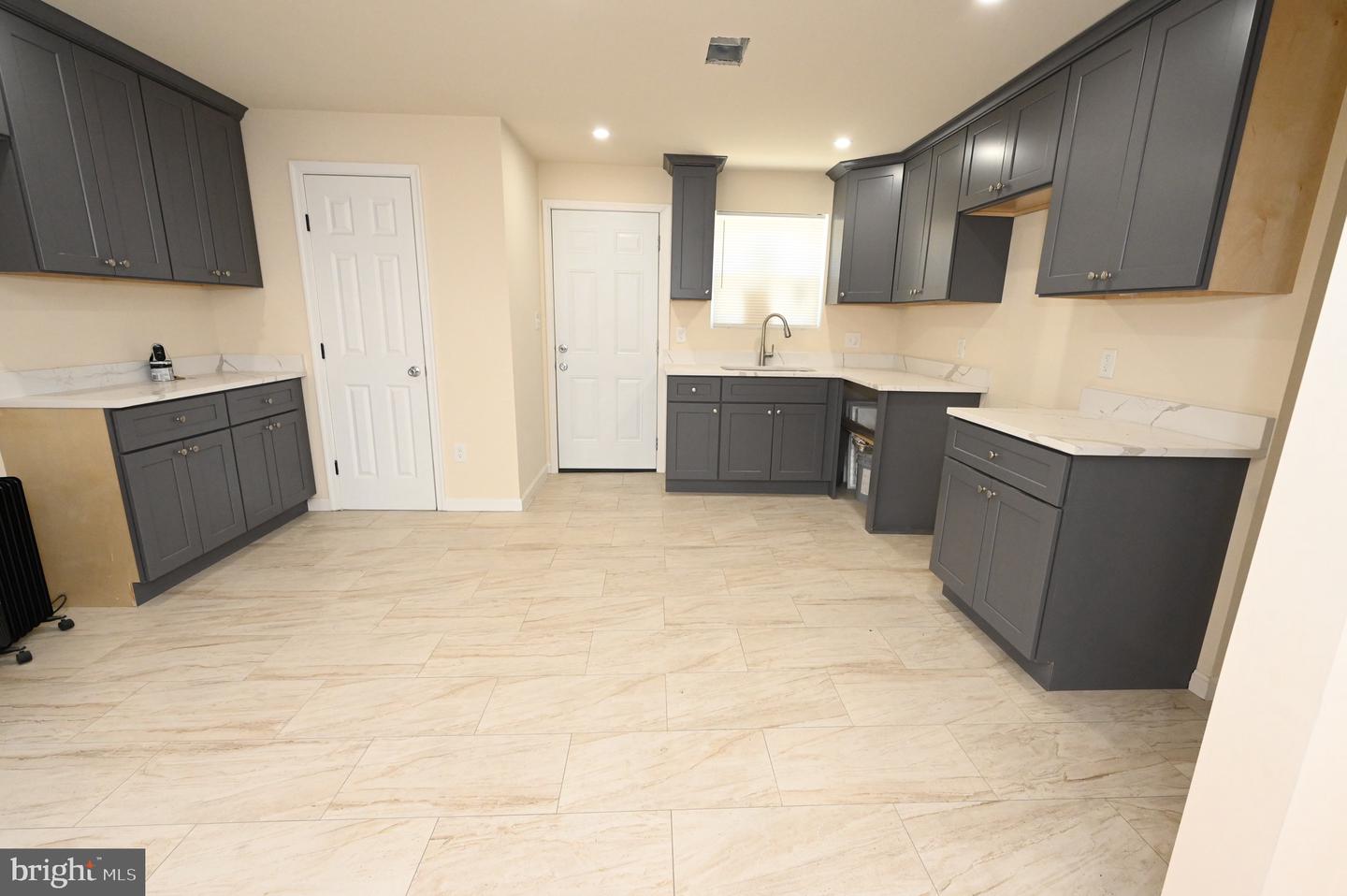 4206 Morrison Ct Property Photo 6