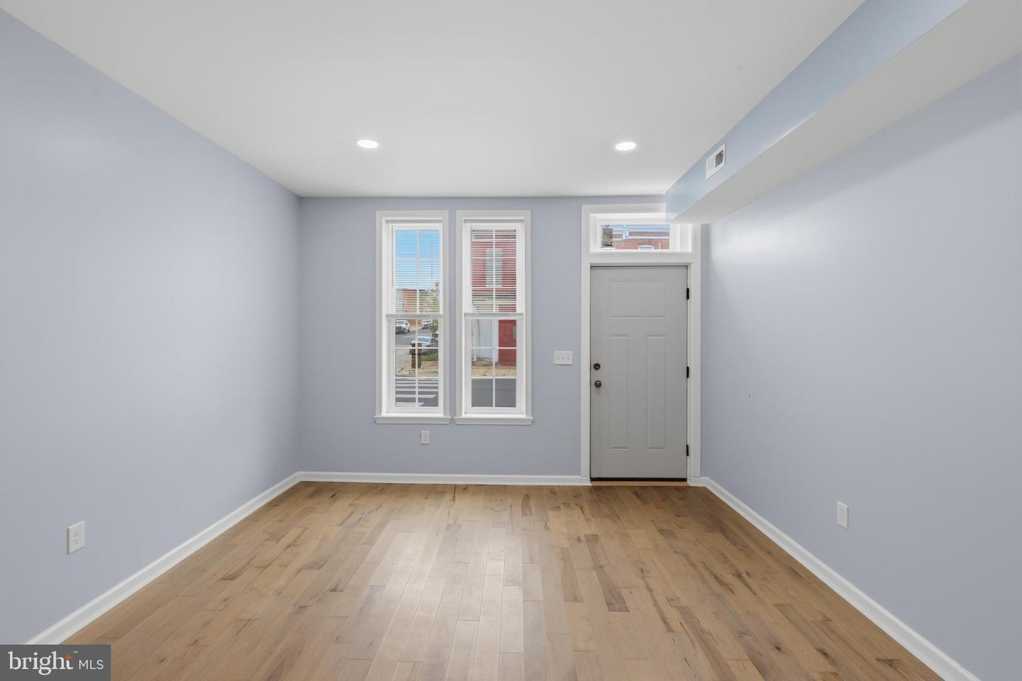 1646 N Washington St Property Photo 3