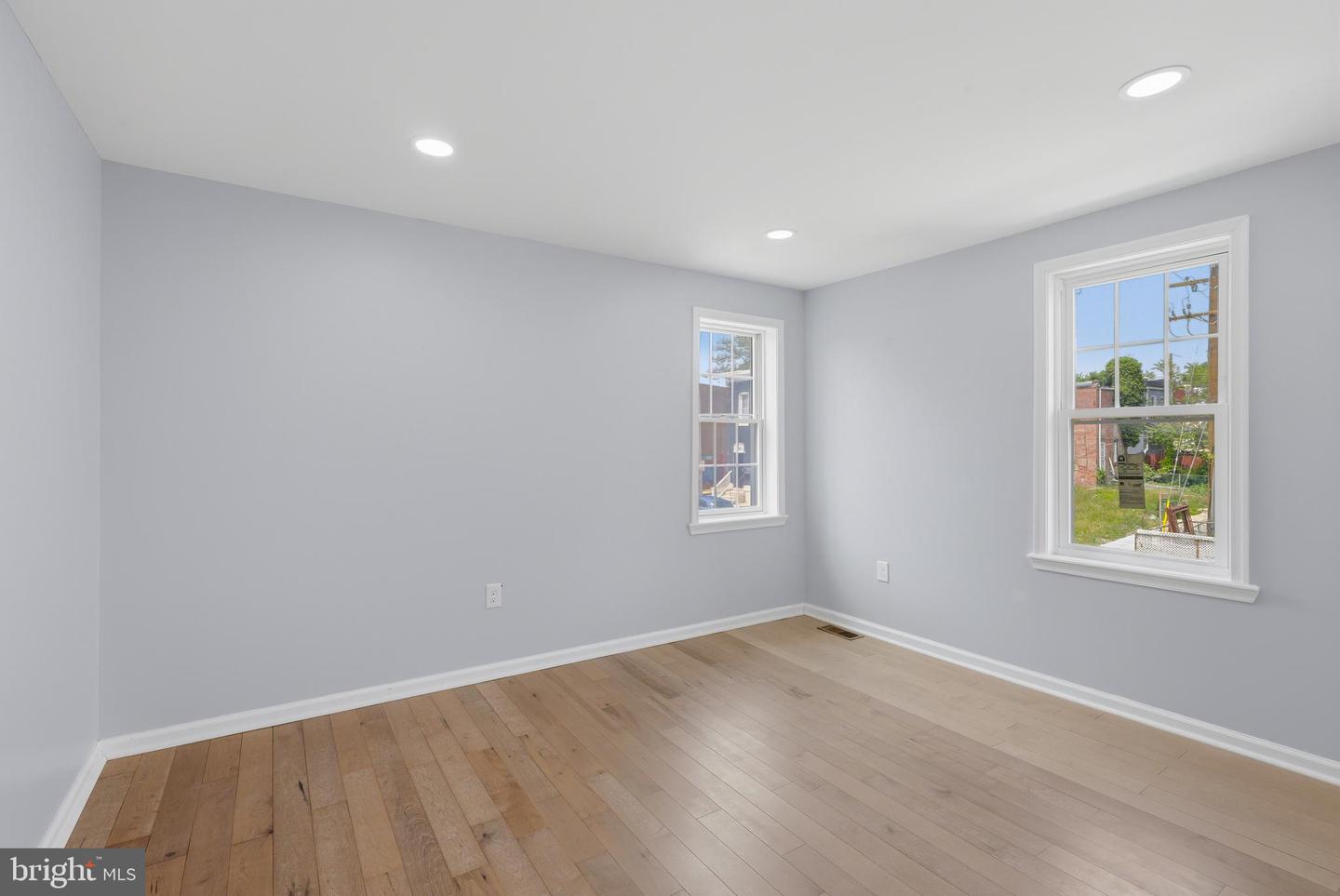 1646 N Washington St Property Photo 11