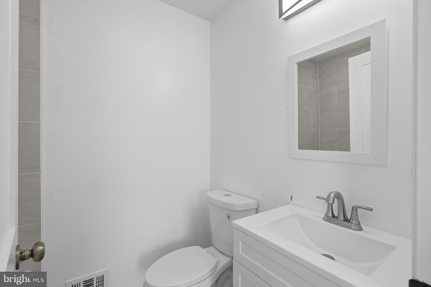 1646 N Washington St Property Photo 13