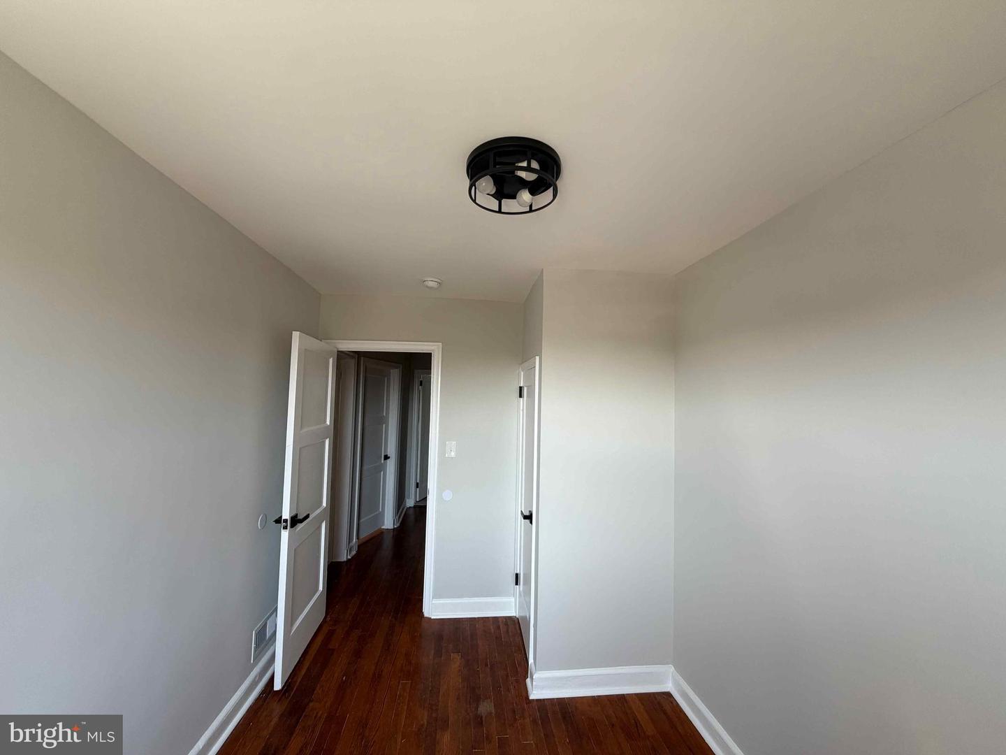 1535 E Cold Spring Ln Property Photo 12