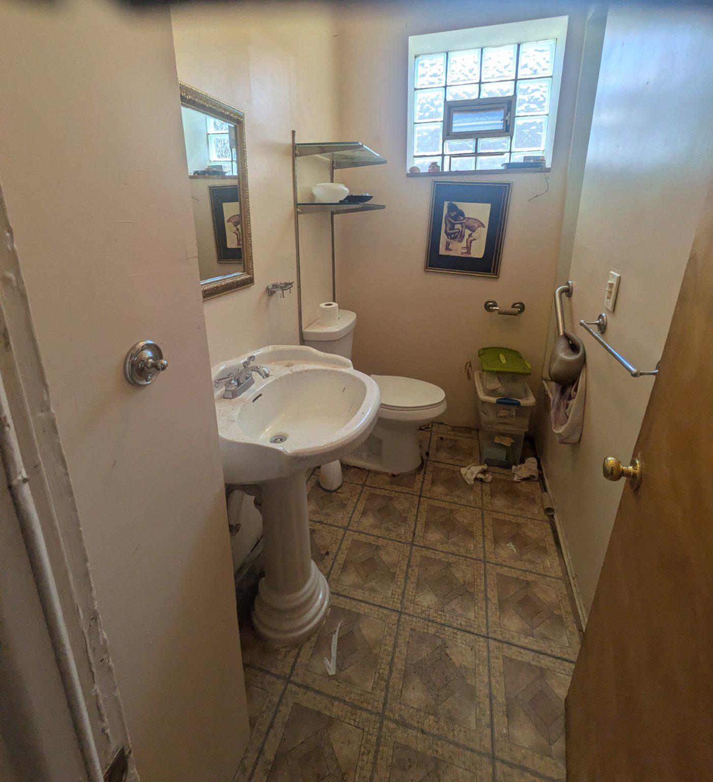 1600 N Pulaski St Property Photo 7